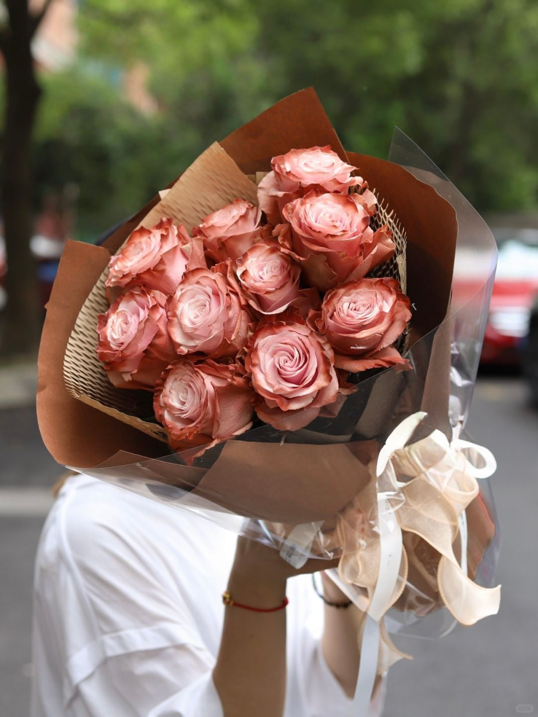 10 Ecuador Roses Bouquet|Vday