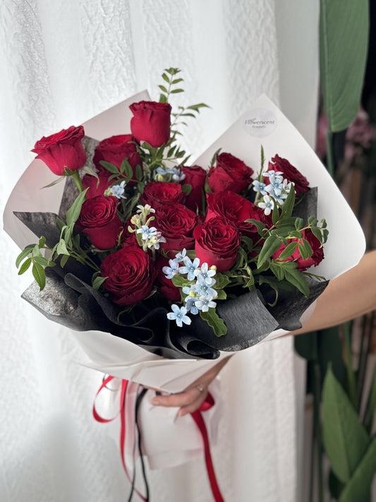 19 Red Roses | Rose Bouquet